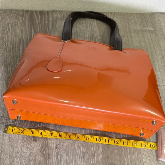 Beijo Vibrant Orange Tote with Black Handles - Picture 6 of 8